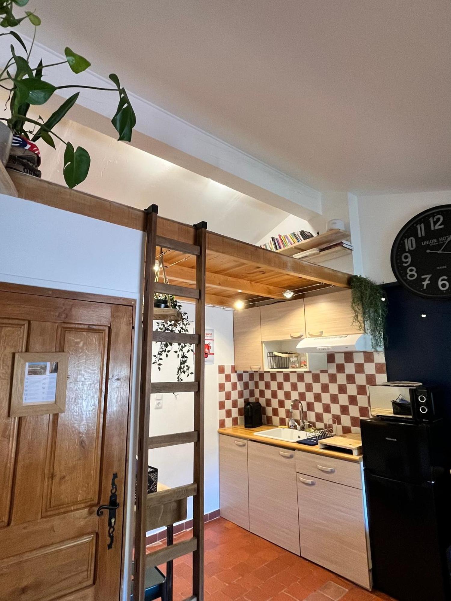 Apartamento Cosy Provencal Belgentier Exterior foto